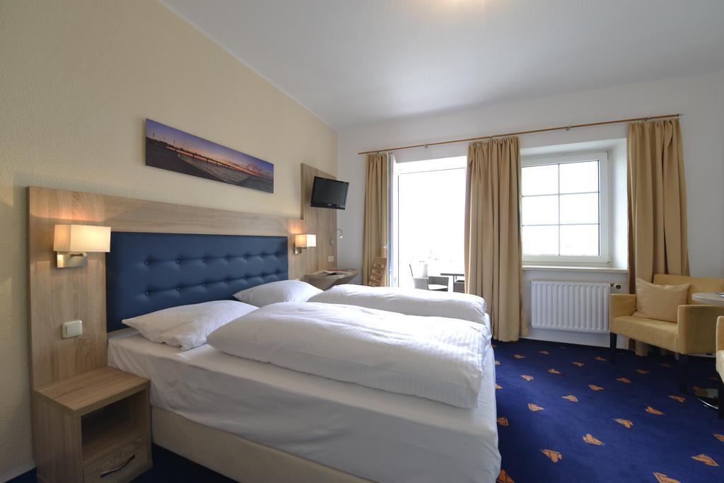 Hotel Boddenhus Garni Zingst Luaran gambar