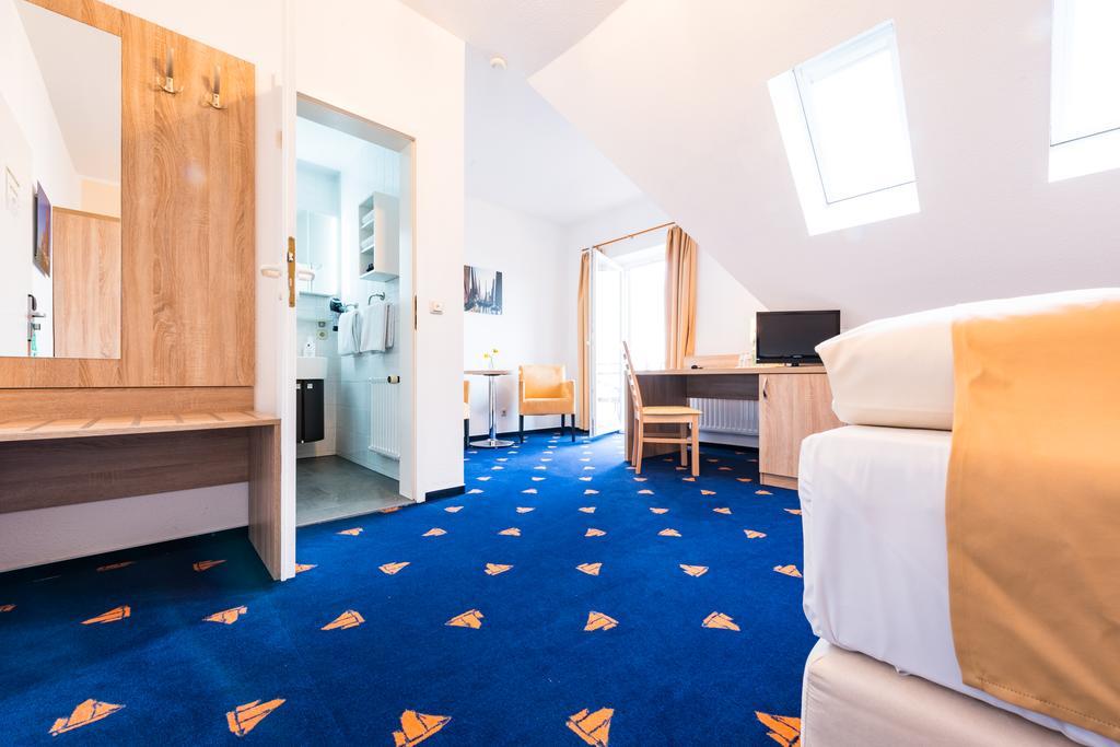 Hotel Boddenhus Garni Zingst Luaran gambar
