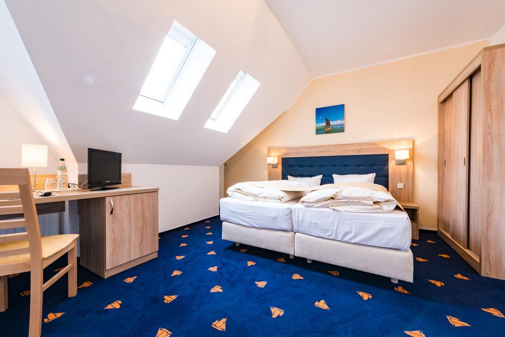 Hotel Boddenhus Garni Zingst Luaran gambar