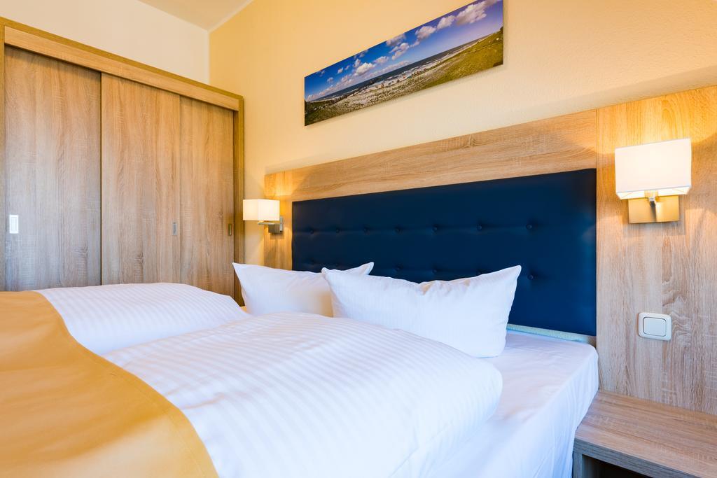 Hotel Boddenhus Garni Zingst Luaran gambar