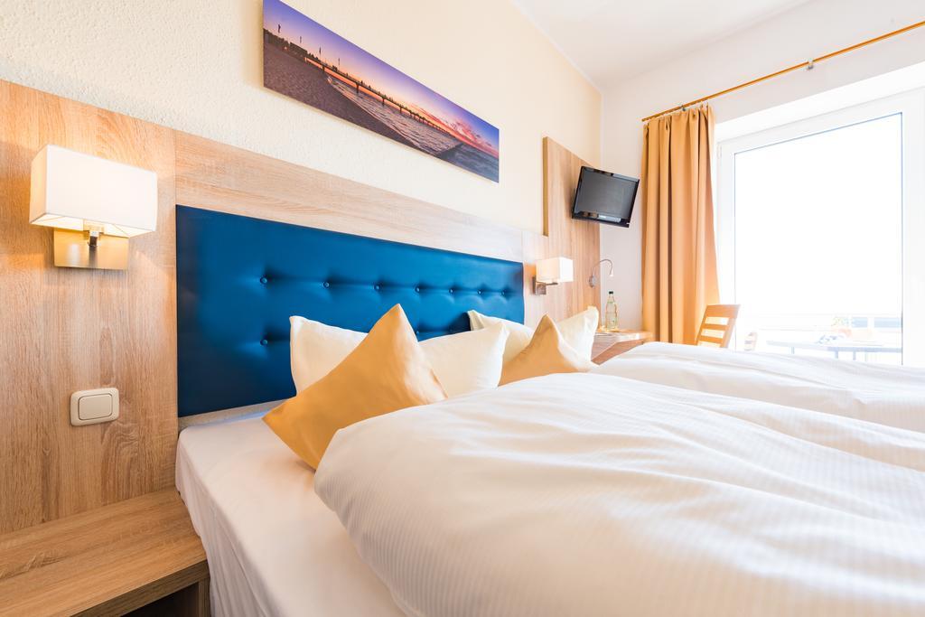Hotel Boddenhus Garni Zingst Luaran gambar