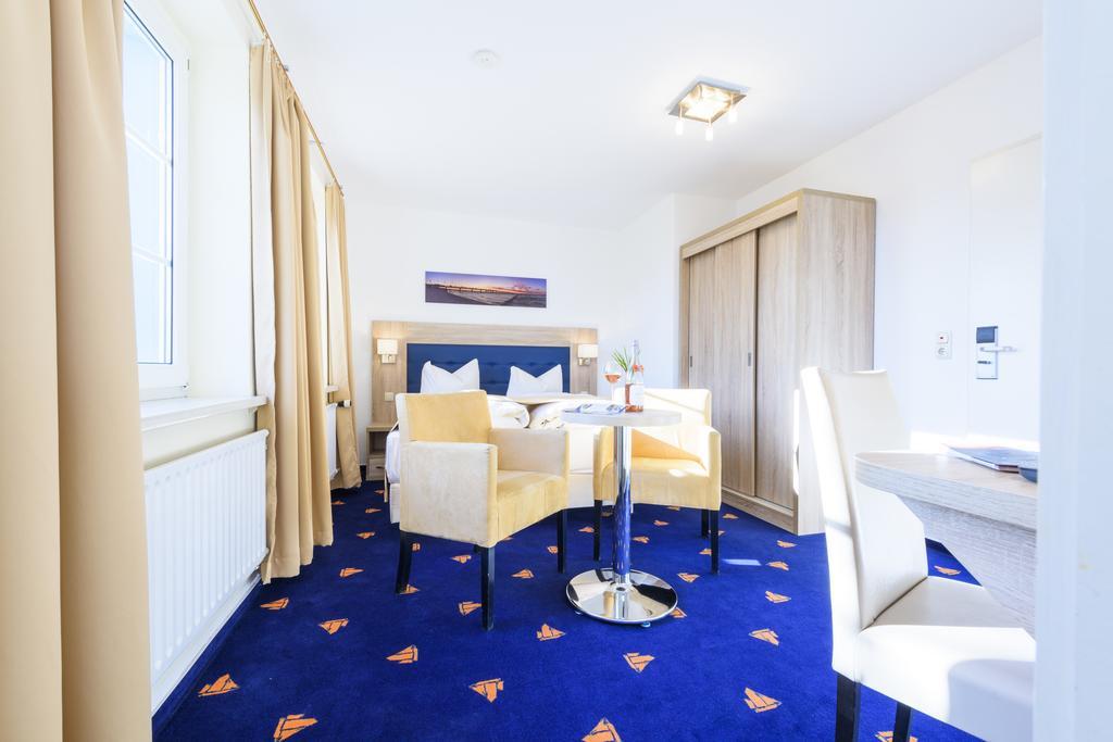 Hotel Boddenhus Garni Zingst Luaran gambar