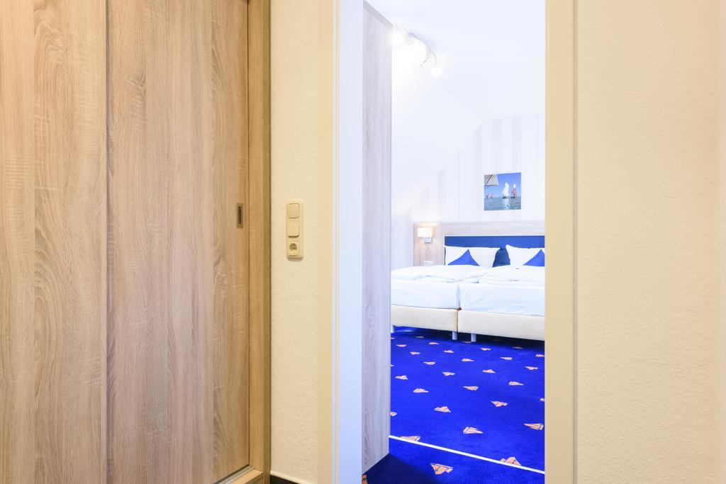 Hotel Boddenhus Garni Zingst Luaran gambar